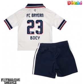 Bayern Munich Sacha Boey #23 Dětské Venkovní dres komplet 2026-27 Krátký Rukáv (+ trenýrky)